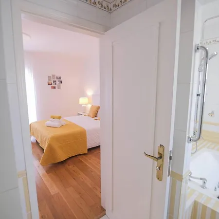 Quarto em Acomodações Particulares Fonte Mar *